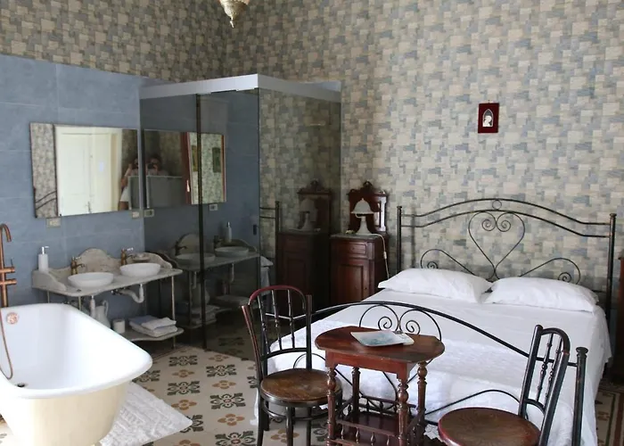 Genny לינה וארוחת בוקר